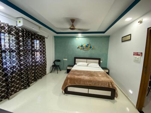 AL-MANAL 203 Luxury Suite Rooms 3BHK