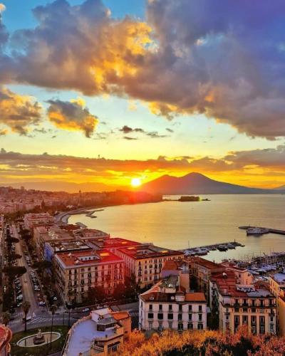 Naples Luxury Suites B&B 2