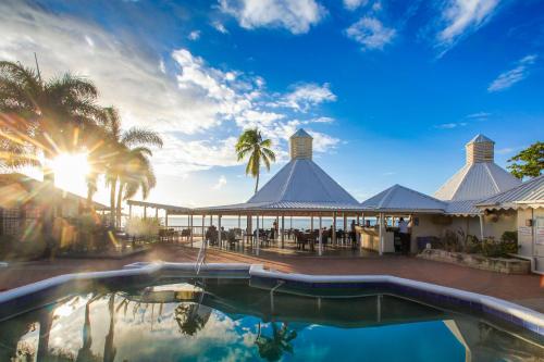 Restoranas, Hawksbill All-Inclusive by Rex Resorts in Five Islands