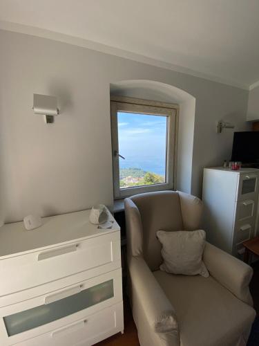  LA FINESTRA SUL MARE in Boschetto
