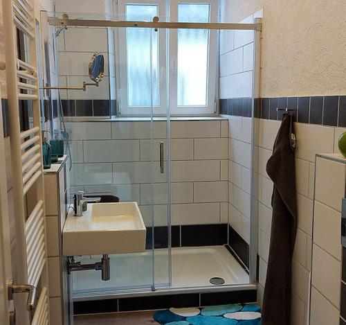 淋浴間, Haus Rheinglück "Sterrenberg" (Haus Rheingluck "Sterrenberg") in 坎普-博恩霍芬