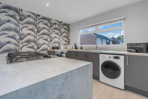кухня, West Lothian 5 Beds + car space in Whitburn