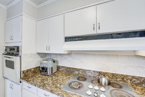 Family-Friendly Bloomfield Hills Home with Patio! in Bloomfield Hills, USA