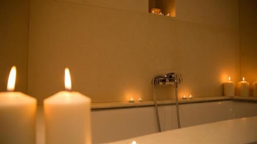 VIP Suite with Bathtub & Steam Bath - Narcissus image 8