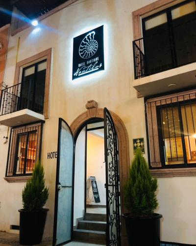 . Hotel Boutique Nautilus