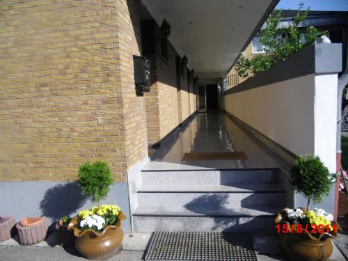 Centralhotel Ratingen - image 11