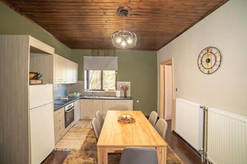 Valtesiniko View in แวลเทซซินิโค