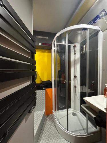 淋浴間, Le Bus - Changer d'air en Moselle in 聖阿沃爾德