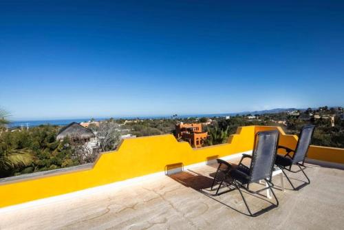 5 Minutes to Downtown Los Barriles, Walk to Beach in Buenos Aires