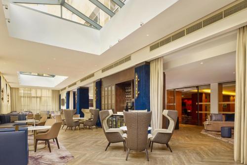 Sheraton Grand Hotel & Spa - image 7