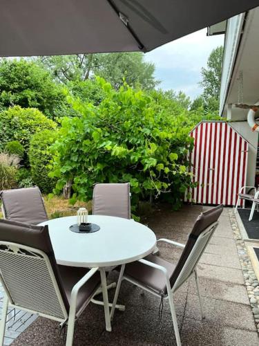 شرفة/ تراس, Chiemsee-Hafen_Gemütliche Wohnung am Chiemsee (Chiemsee-Hafen_Gemutliche Wohnung am Chiemsee) in Chieming