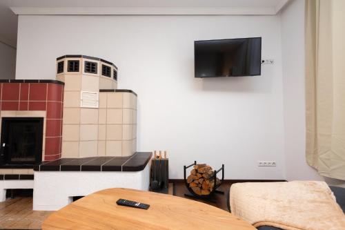 Stadthaus mit 2 Schlafzimmern & Wohnzimmer mit Kamin - Kostenloser Privat-Parkplatz auf dem Grundstück, Lipsk (zdjęcie 6)
