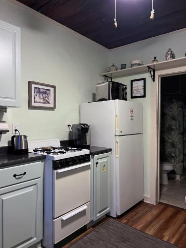 The Cottage at Pineapple House in West Palm Beach, USA