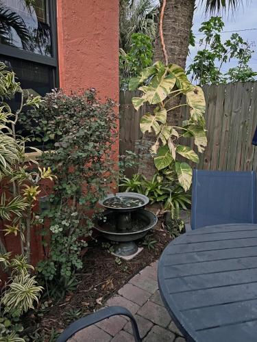 The Cottage at Pineapple House in West Palm Beach, USA