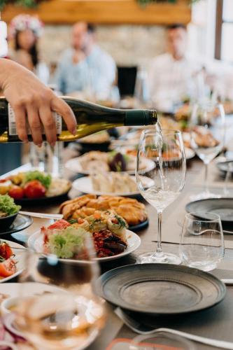 Restaurant, Crama Mircesti in Ungheni