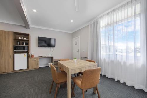 Hive Hotel in Moruya