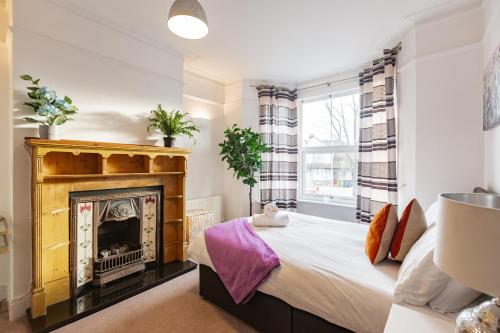 The Woodland 4 Bedroom House W Parking gîte à louer Borden