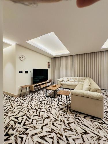 صالة مشتركة/ منطقة التلفزيون, REMAZ ROSE BOULEVARD in حطين