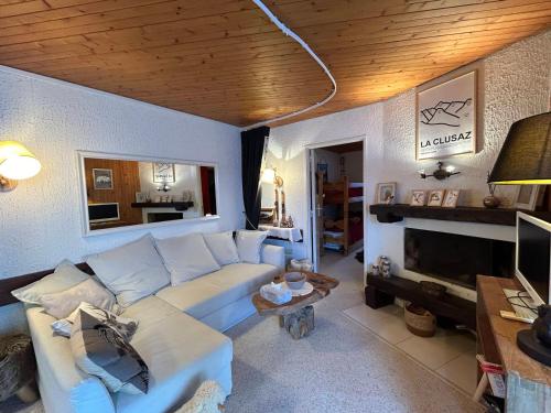 Appartement La Clusaz, 3 pièces, 6 personnes - FR-1-437-110 - Location saisonnière - La Clusaz