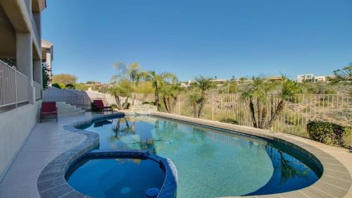 Fabulous 4-Bdrm WBreathtaking Views & Pool