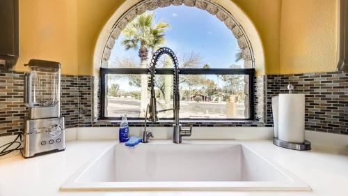 Fountain Hills Gem with Pool and Great Views - image 5