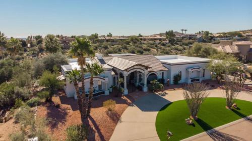 Spectacular Fountain Hills 5 Bdrm wPool and Views