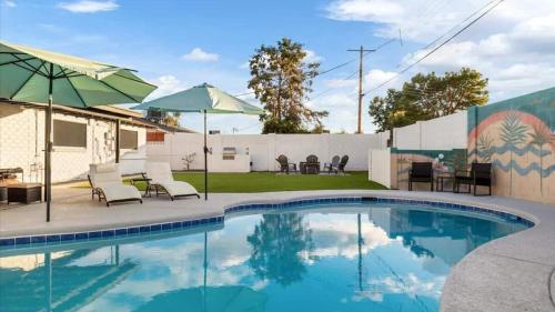 Vacation Paradise in Old Town Scottsdale secondary