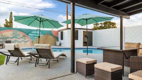 Vacation Paradise in Old Town Scottsdale thumb 4