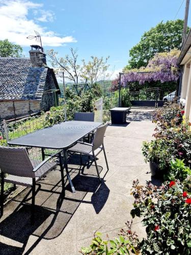 La Colline d'Estaing, Maison 4 pers avec terrasse - Location saisonnière - Estaing