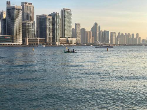 Seven Palm, Private beach, Infinity Pool, High Floor 3BDR, Dubaj (zdjęcie 8)