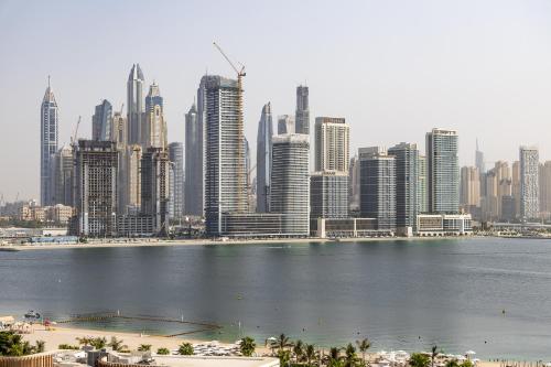 Seven Palm, Private beach, Infinity Pool, High Floor 3BDR, Dubaj (zdjęcie 6)