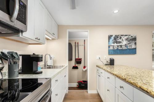 1030 Second Street home - image 3