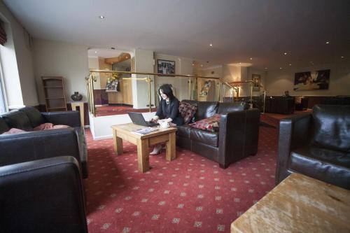 Shillingford Bridge Hotel - image 11