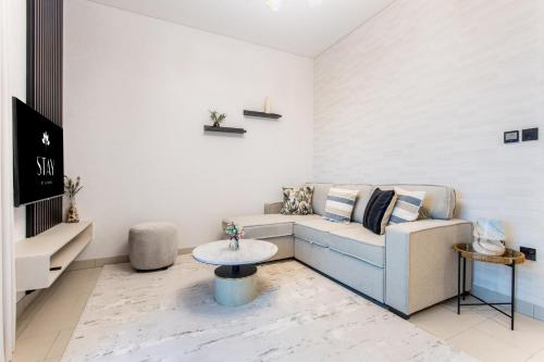 STAY BY LATINEM Luxury 1BR Holiday Home CVR A1504 near Burj Khalifa, Dubái (foto 4)