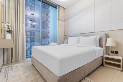 STAY BY LATINEM Luxury 1BR Holiday Home CVR A1504 near Burj Khalifa, Dubái (foto 9)