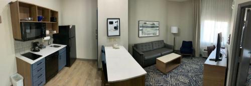 Candlewood Suites Oklahoma City-Moore, an IHG Hotel in Moore, USA