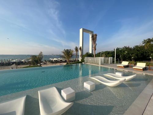 La Vie, JBR private beach, private parking and pool, Dubaj