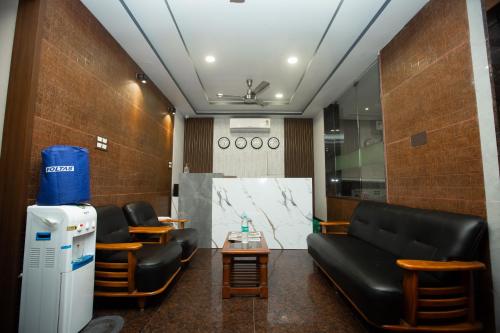 THE PARK AVENUE near Erőd Múzeum