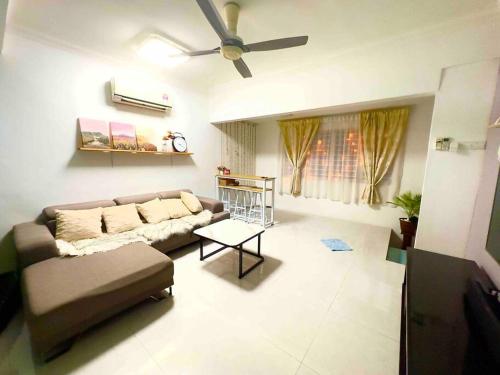 Free & Easy Leisure Homestay
