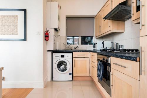 Apartments are located in the Heart of Shoreditch, London (photo 7)