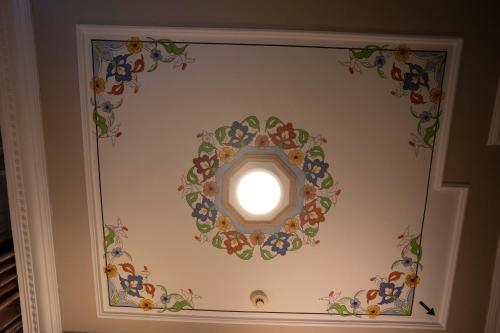Tashkonak Studio Suites - image 10