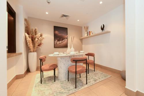 Downtown Gem - 2BR near Dubai Mall and Burj Khalifa, Dubai (photo 8)
