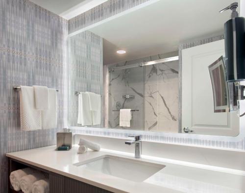 DoubleTree by Hilton Poughkeepsie in Poughkeepsie, USA