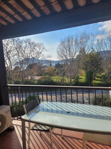 studio agay a 2 pas des plages in Agay