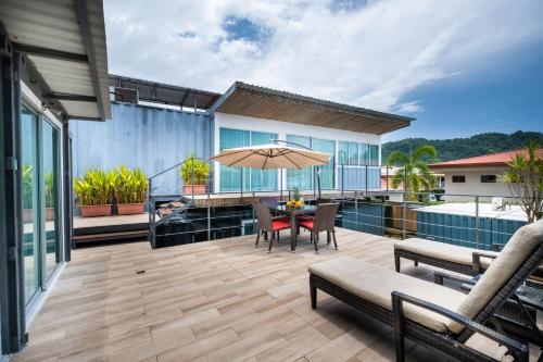 Hotel Bamboo - image 4