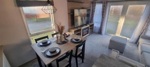 Спільний лаунж/ТБ зона, Lynton lodges ATLAS in Evanton