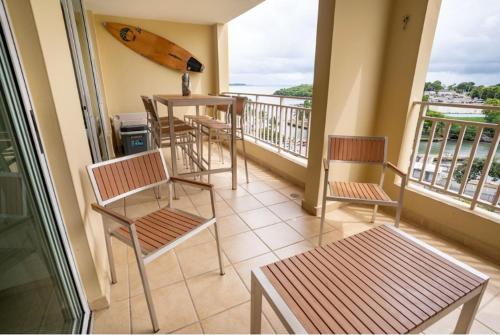 Luxury Apartment with Ocean Views - main image