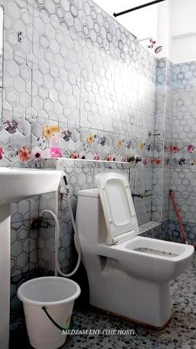 One Bedroom with 2 Beds at Kisimani Heights, Mombasa (photo 2)