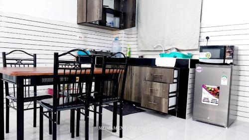 One Bedroom with 2 Beds at Kisimani Heights, Mombasa (photo 3)