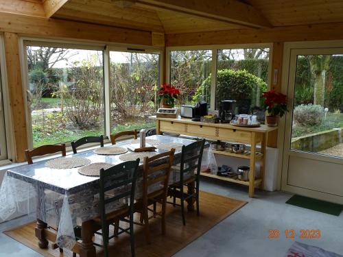 Изглед, Gîte du Grand Cèdre (Gite du Grand Cedre) in Saint-Denis-les-Rebais